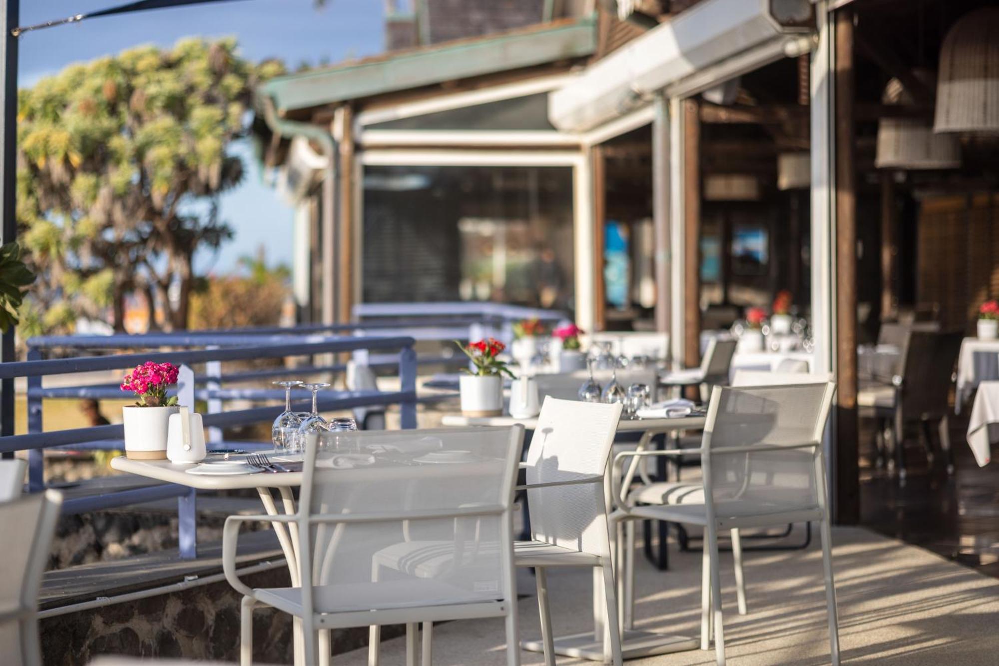 סן-ז'יל-לה-באן Hotel Le Boucan Canot מראה חיצוני תמונה